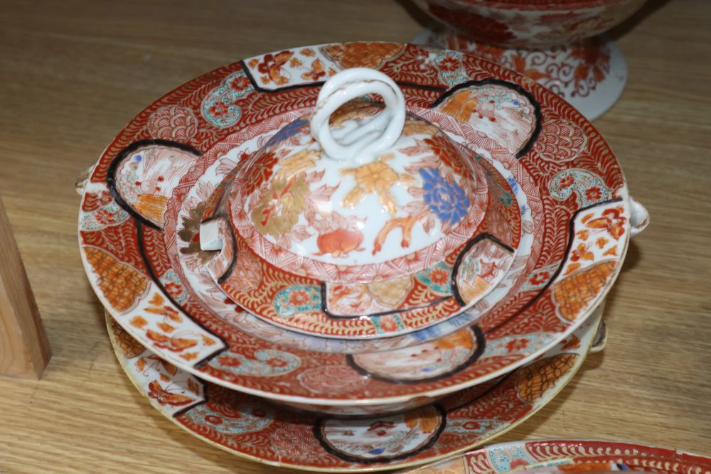 A Japanese Kutani dinner service